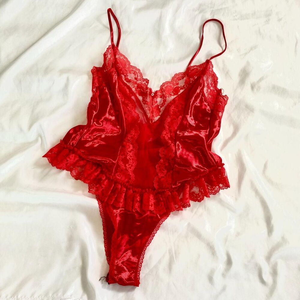 Vintage Made in USA Red Whimsical Coquette Lace Lingerie Teddy Bodysuit M - Picture 3 of 6